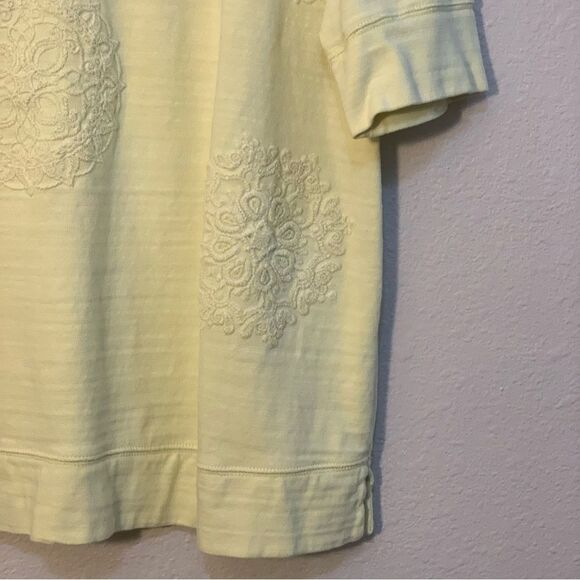 LOFT Top Women’s XL Lime Yellow Round Neck Elbow Sleeve Embroidered. - Picture 6 of 12